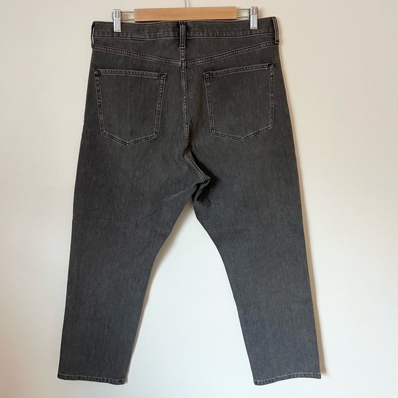 NWT Banana Republic Faded Black High-Rise Slim Size 33S - Picture 3 of 5